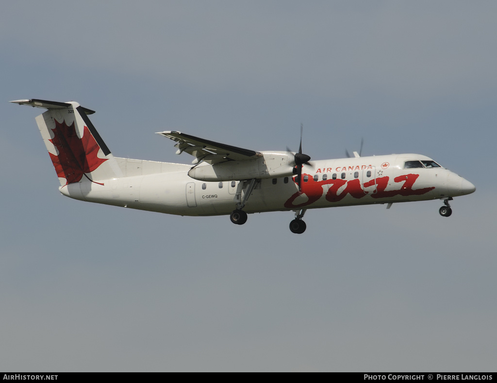 Aircraft Photo of C-GEWQ | De Havilland Canada DHC-8-311Q Dash 8 | Air Canada Jazz | AirHistory.net #163367