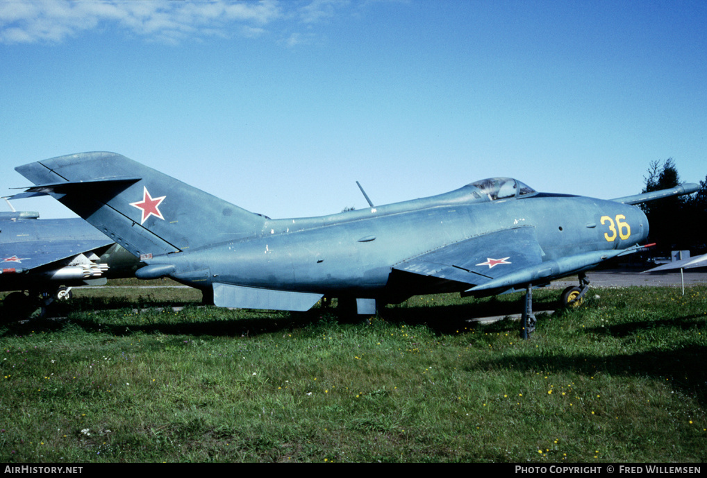 Aircraft Photo of 36 yellow | Yakovlev Yak-36 | Russia - Air Force | AirHistory.net #163435