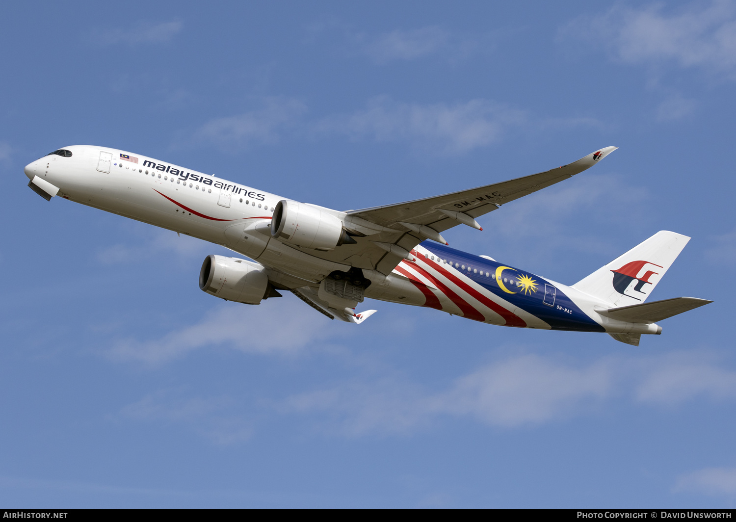 Aircraft Photo of 9M-MAC | Airbus A350-941 | Malaysia Airlines | AirHistory.net #163458