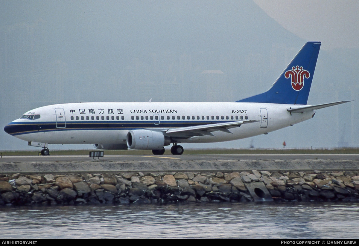 Aircraft Photo of B-2527 | Boeing 737-3Y0 | China Southern Airlines | AirHistory.net #163562