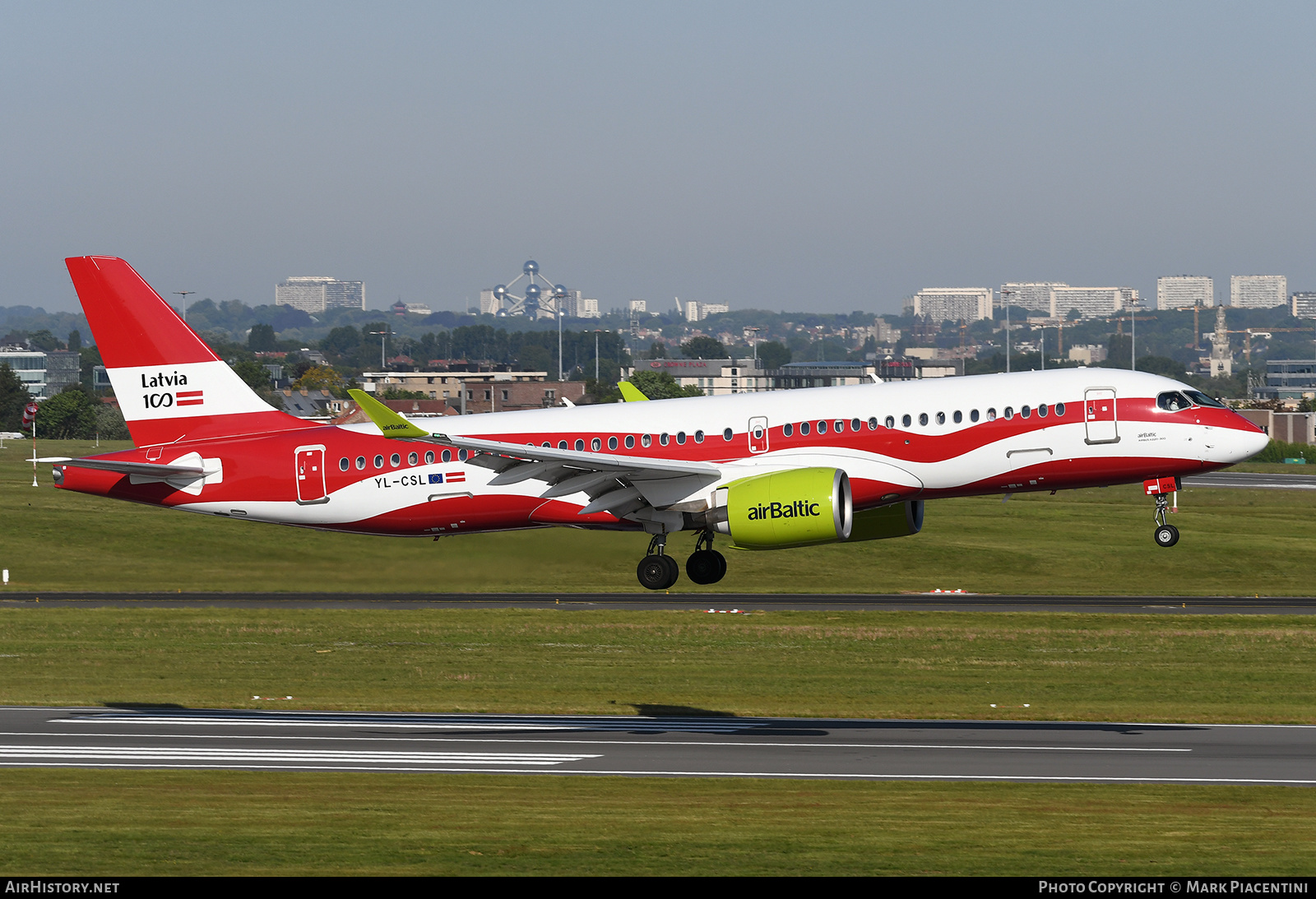 Aircraft Photo of YL-CSL | Airbus A220-371 (BD-500-1A11) | AirBaltic | AirHistory.net #163644