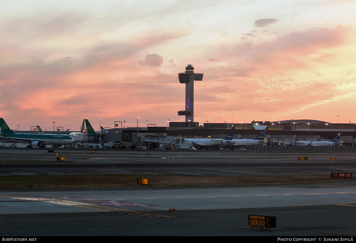 Airport photo of New York - John F Kennedy International (KJFK / JFK) in New York, United States | AirHistory.net #163683