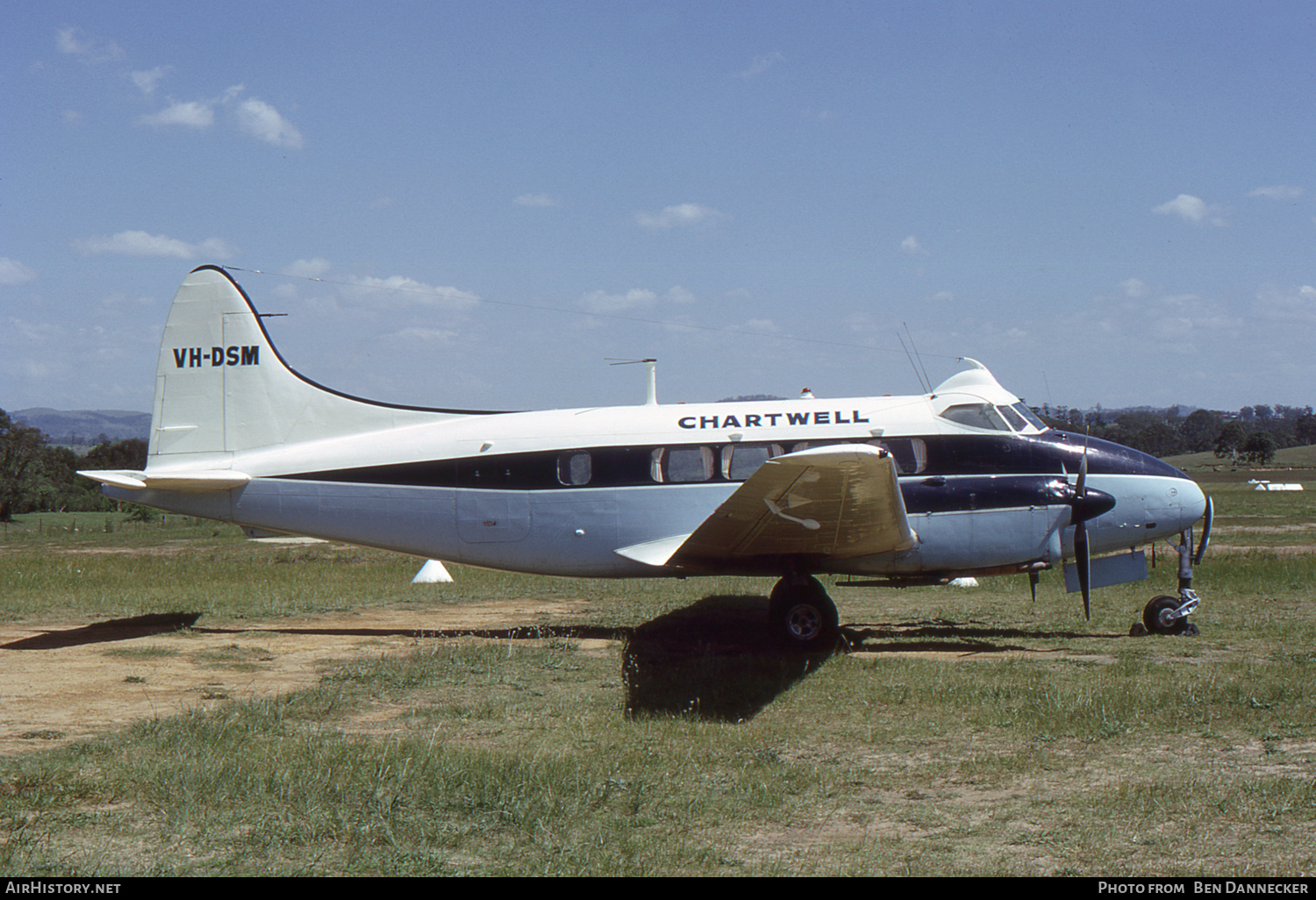 Aircraft Photo of VH-DSM | De Havilland D.H. 104 Dove 1 | Chartwell | AirHistory.net #163724