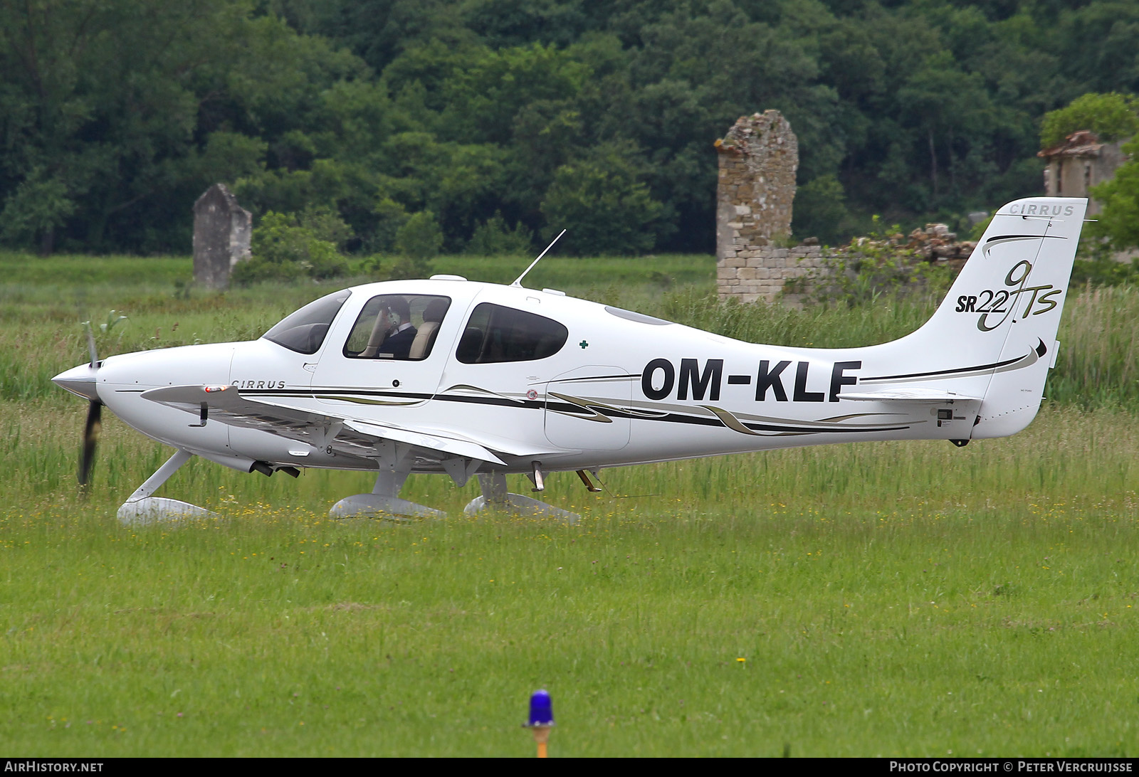 Aircraft Photo of OM-KLF | Cirrus SR-22 G2-GTS | AirHistory.net #163728