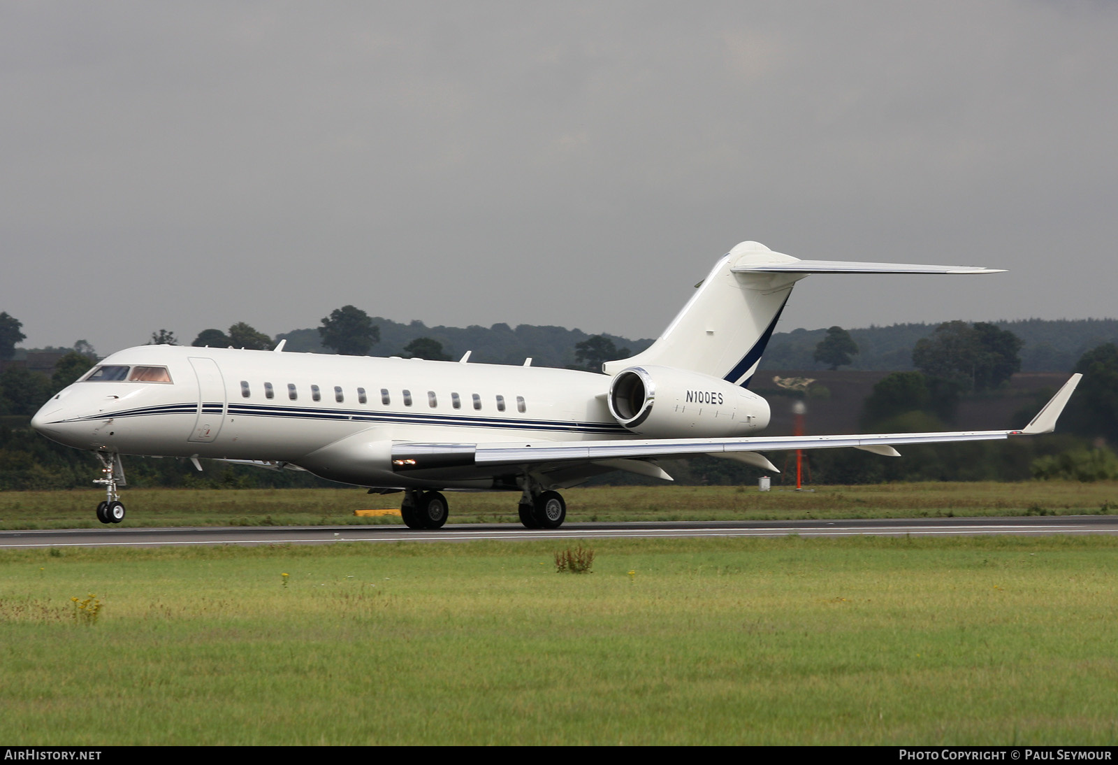 Aircraft Photo of N100ES | Bombardier Global Express (BD-700-1A10) | AirHistory.net #163756