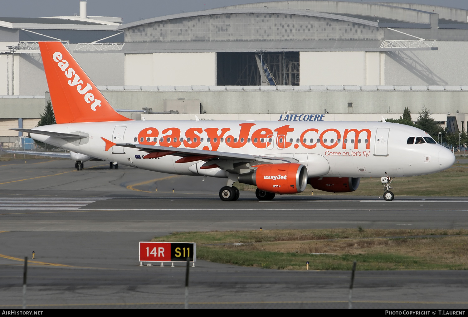 Aircraft Photo of G-EZAZ | Airbus A319-111 | EasyJet | AirHistory.net #163900