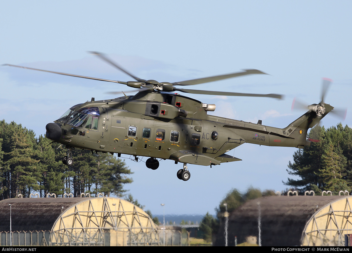 Aircraft Photo of ZJ994 | AgustaWestland EH101-512 Merlin HC3A | UK - Air Force | AirHistory.net #163922