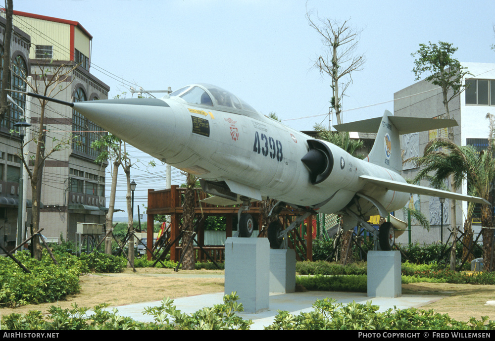 Aircraft Photo of 4398 | Lockheed F-104G Starfighter | Taiwan - Air Force | AirHistory.net #163953