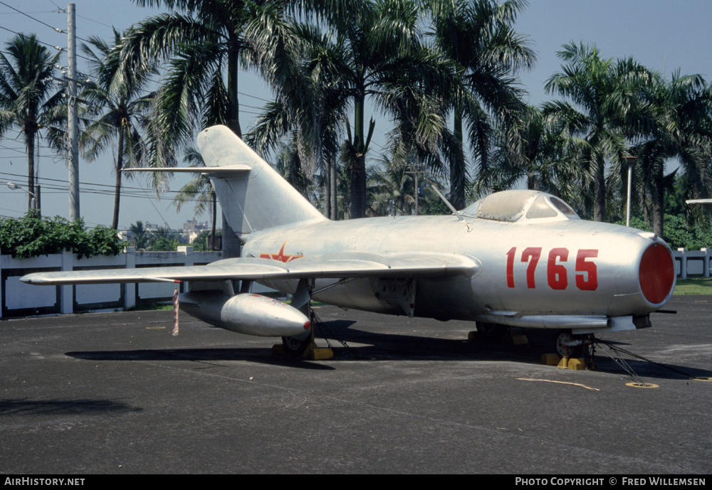 Aircraft Photo of 1765 | Mikoyan-Gurevich MiG-15bis | China - Air Force | AirHistory.net #164041
