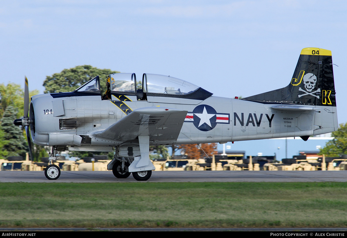 Aircraft Photo of N228JK / NX228JK / 137668 | North American T-28B Trojan | USA - Navy | AirHistory.net #164110