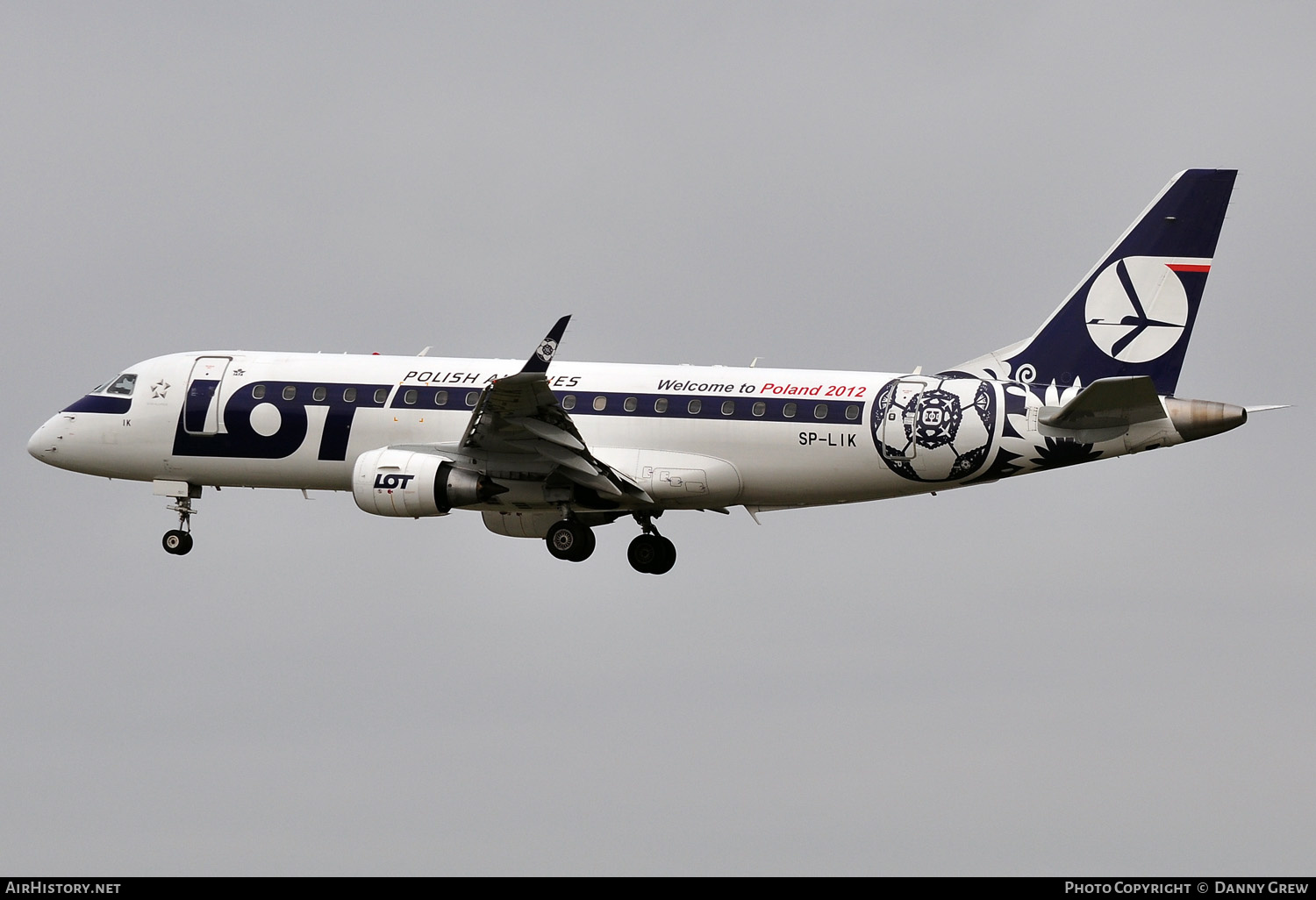 Aircraft Photo of SP-LIK | Embraer 175LR (ERJ-170-200LR) | LOT Polish Airlines - Polskie Linie Lotnicze | AirHistory.net #164238