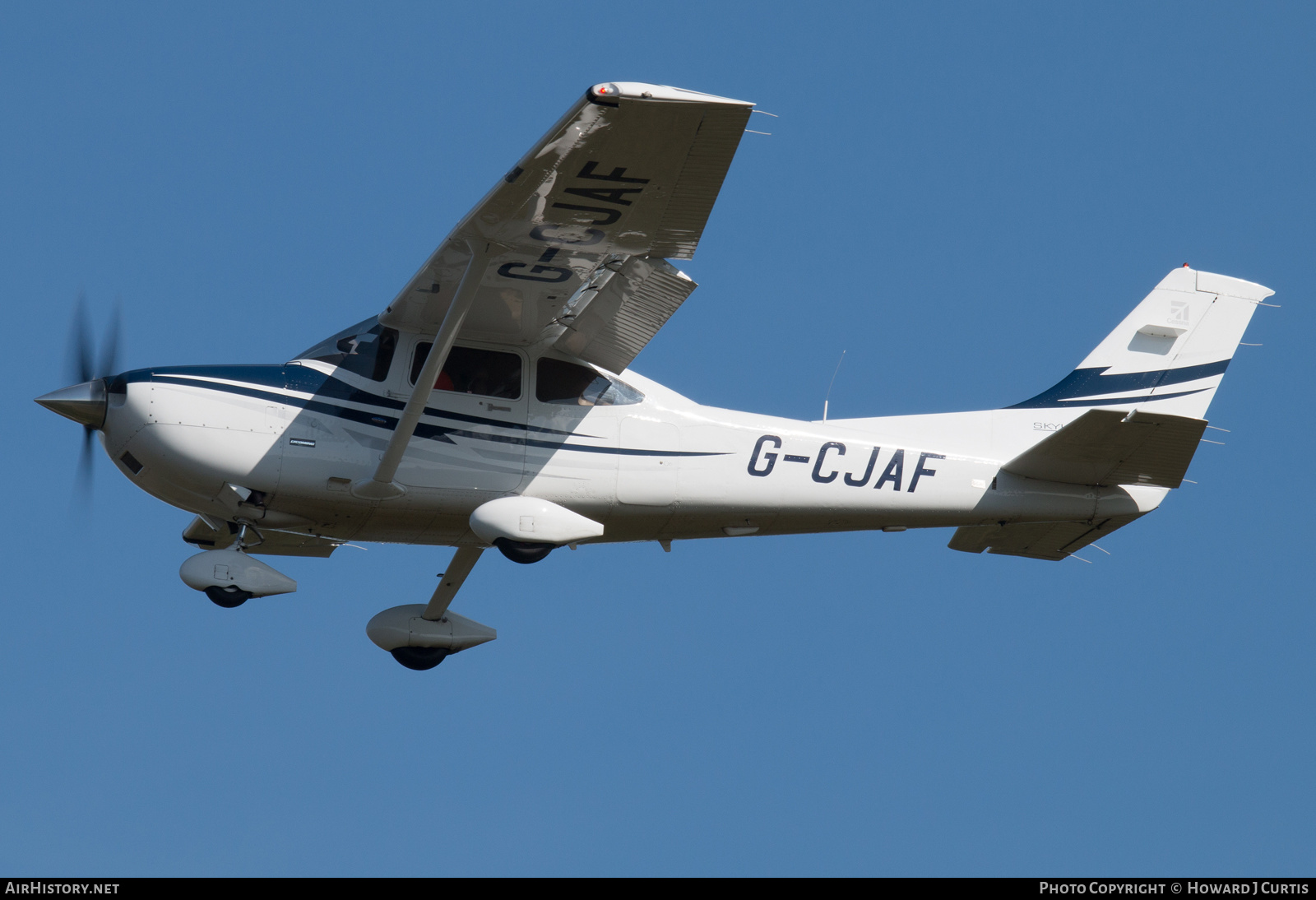 Aircraft Photo of G-CJAF | Cessna 182T Skylane | AirHistory.net #164286