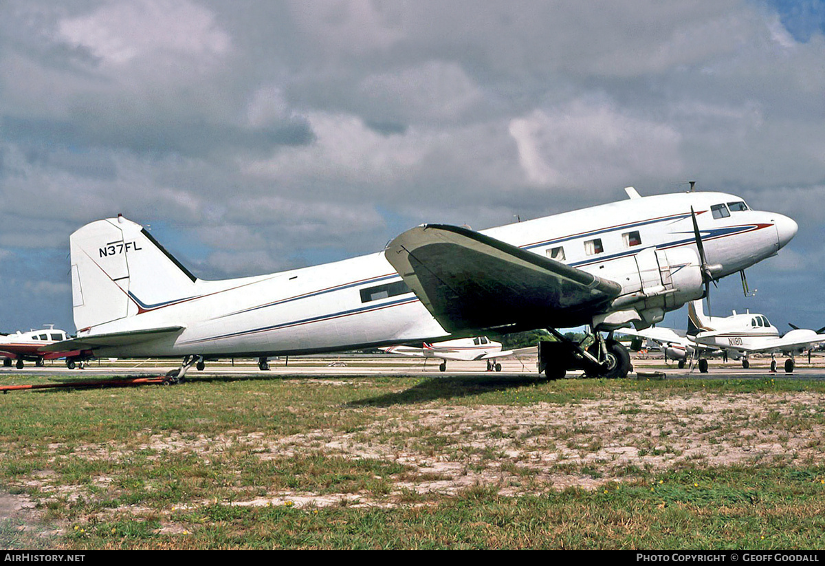 Aircraft Photo of N37FL | Douglas DC-3-454 | AirHistory.net #164295