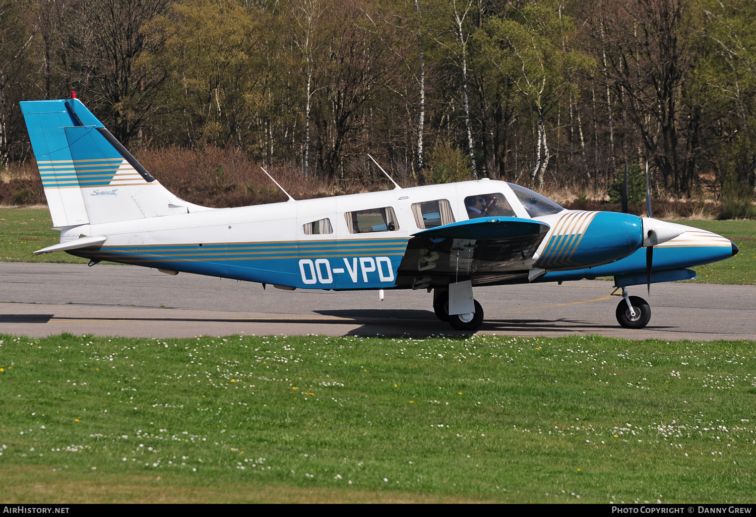 Aircraft Photo of OO-VPD | Piper PA-34-220T Seneca III | AirHistory.net #164428