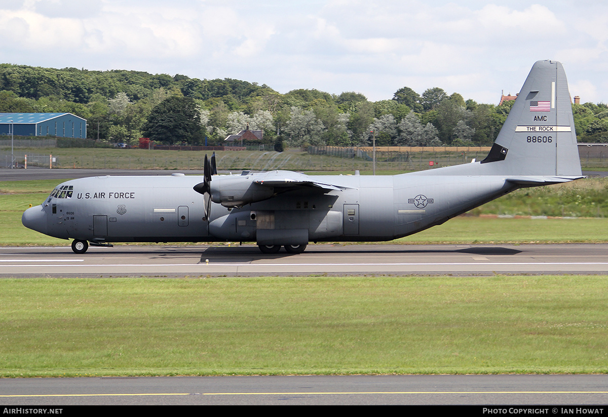 Aircraft Photo of 08-8606 / 88606 | Lockheed Martin C-130J-30 Hercules | USA - Air Force | AirHistory.net #164434