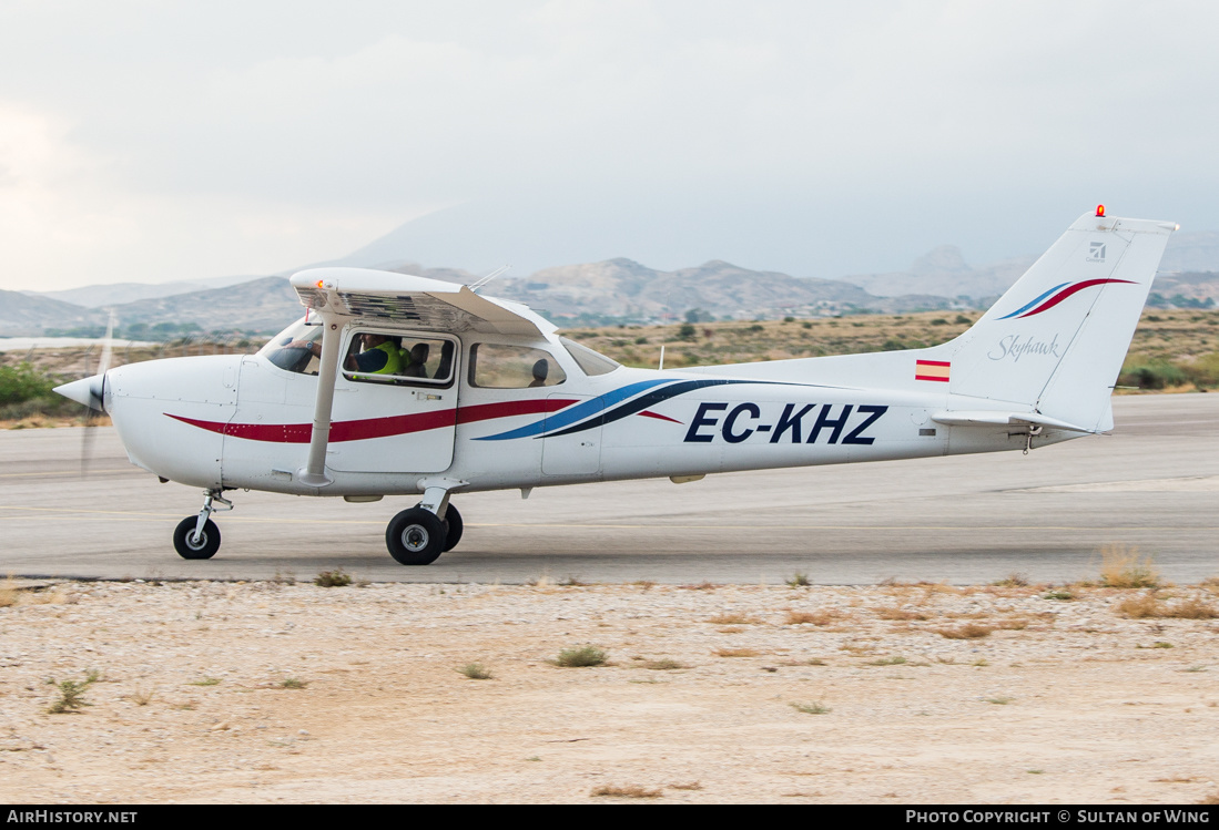 Aircraft Photo of EC-KHZ | Cessna 172R Skyhawk II | AirHistory.net #164440
