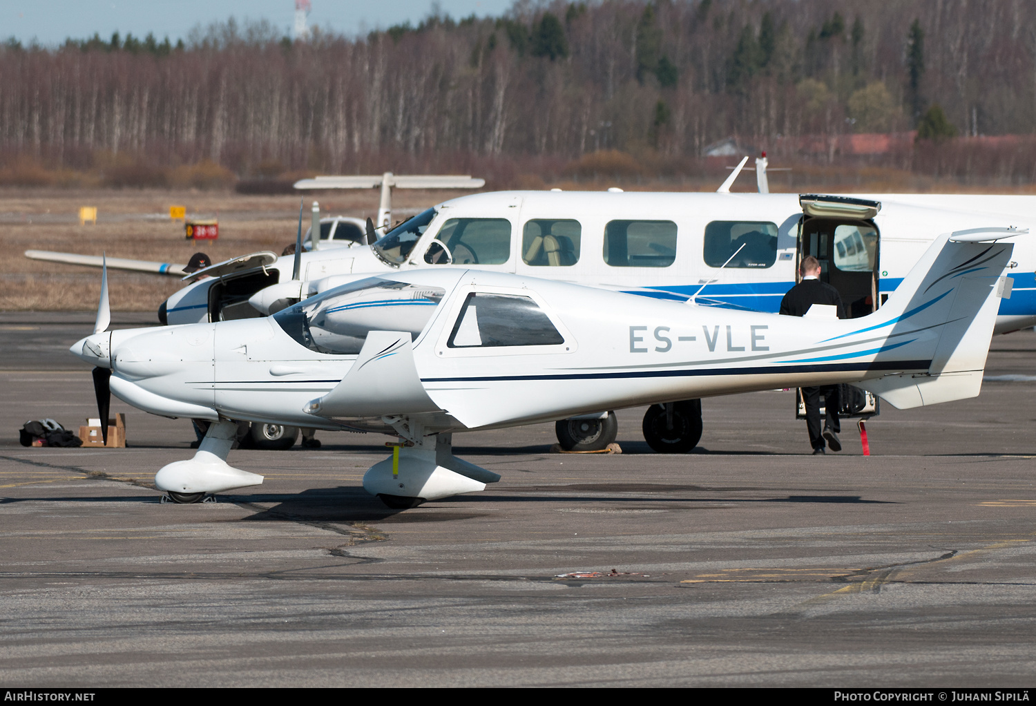 Aircraft Photo of ES-VLE | DynAero MCR-4S | AirHistory.net #164529