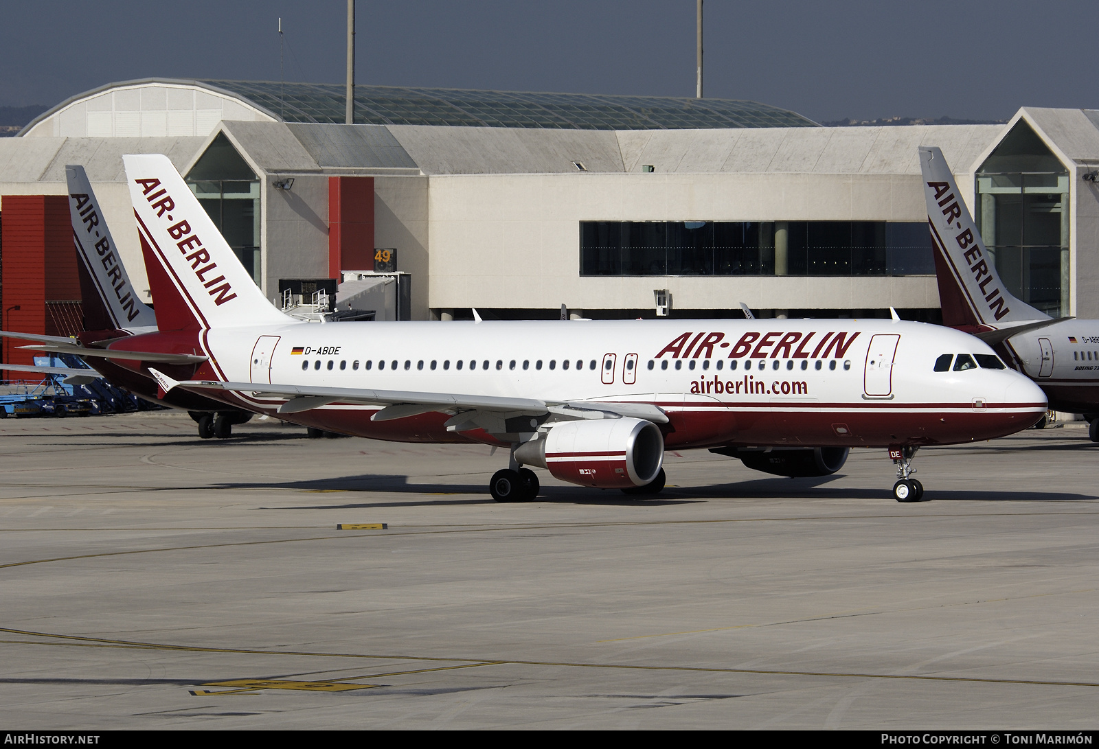 Aircraft Photo of D-ABDE | Airbus A320-214 | Air Berlin | AirHistory.net #164637