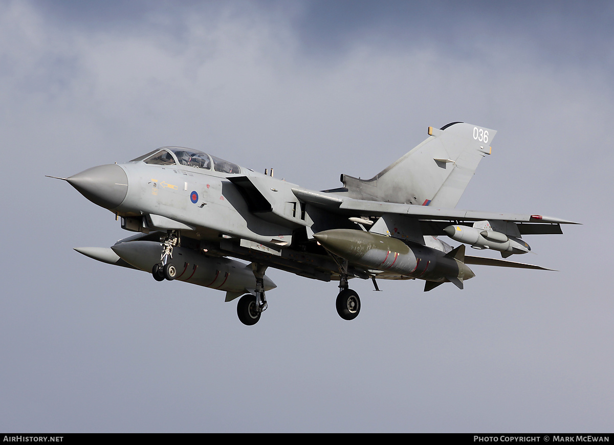 Aircraft Photo of ZA543 | Panavia Tornado GR4 | UK - Air Force | AirHistory.net #164718