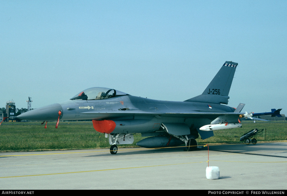 Aircraft Photo of J-256 | General Dynamics F-16A Fighting Falcon | Netherlands - Air Force | AirHistory.net #164886