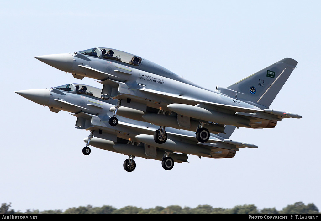 Aircraft Photo of 319 / ZK087 | Eurofighter EF-2000 Typhoon T | Saudi Arabia - Air Force | AirHistory.net #164988