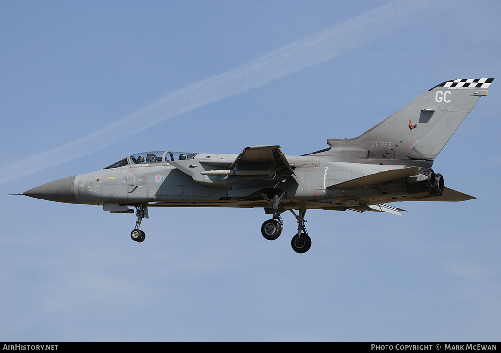 Aircraft Photo of ZE255 | Panavia Tornado F3 | UK - Air Force | AirHistory.net #165125