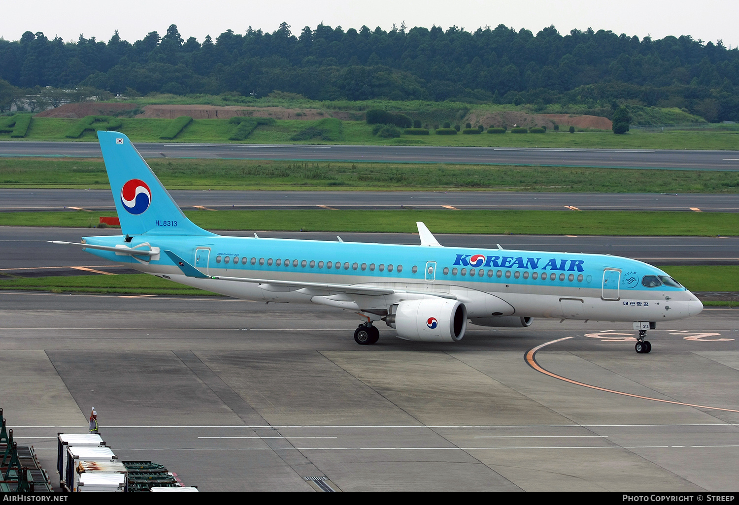 Aircraft Photo of HL8313 | Airbus A220-371 (BD-500-1A11) | Korean Air | AirHistory.net #165144