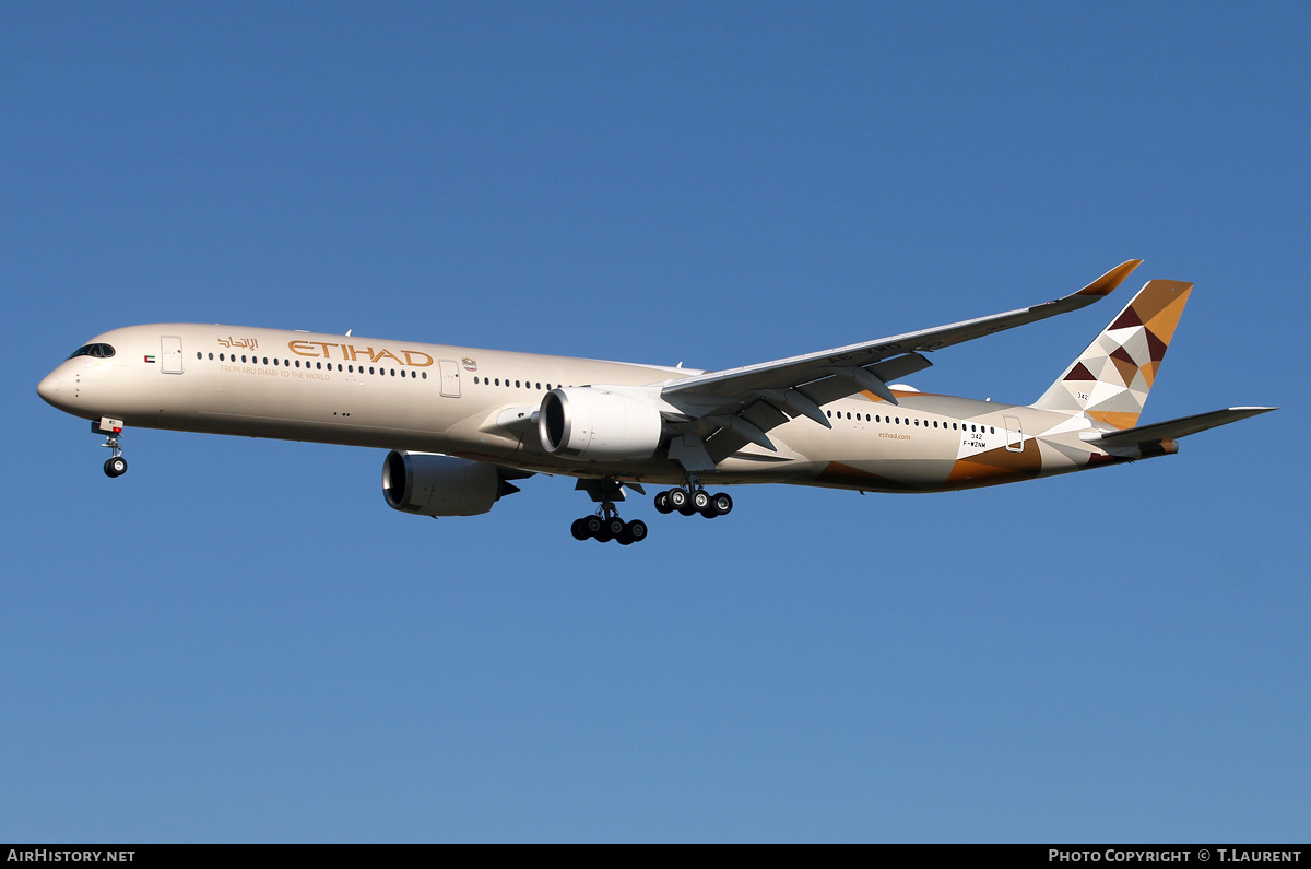 Aircraft Photo of F-WZNM | Airbus A350-1041 | Etihad Airways | AirHistory.net #165246