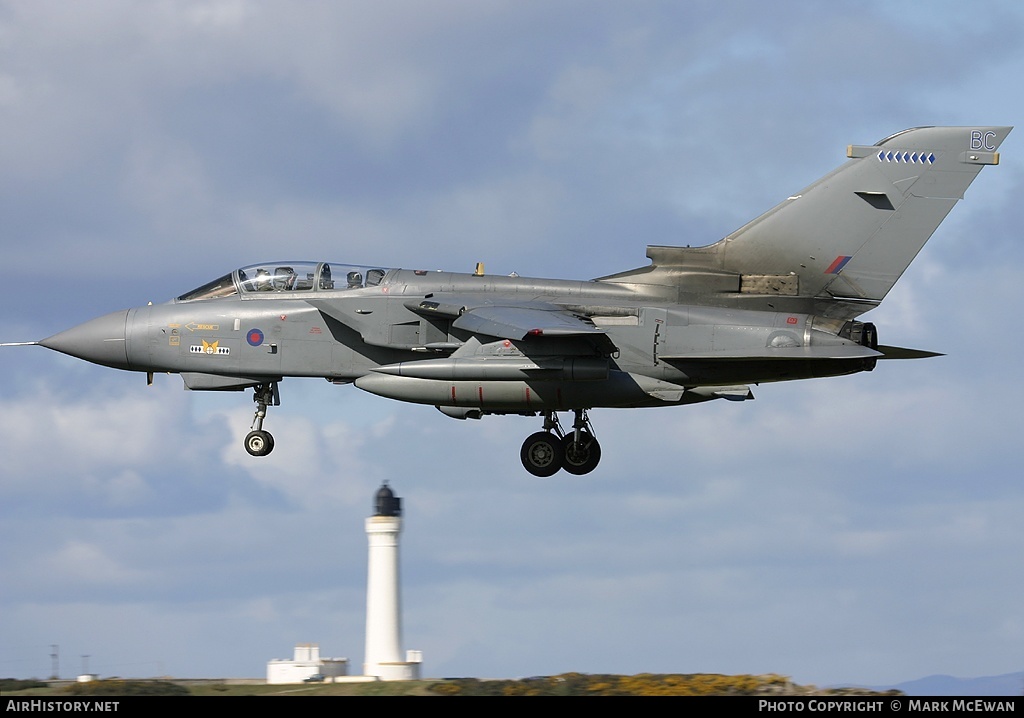 Aircraft Photo of ZA560 | Panavia Tornado GR4 | UK - Air Force | AirHistory.net #165352