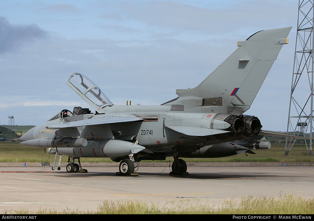 Aircraft Photo of ZD741 | Panavia Tornado GR4 | UK - Air Force | AirHistory.net #165368