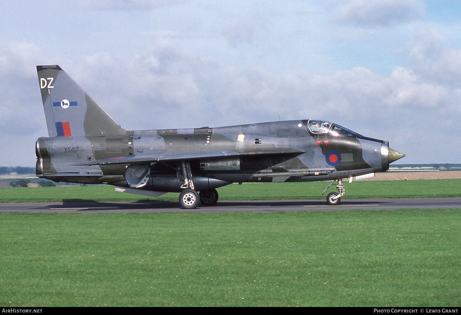 Aircraft Photo of XS417 | English Electric Lightning T5 | UK - Air Force | AirHistory.net #165452