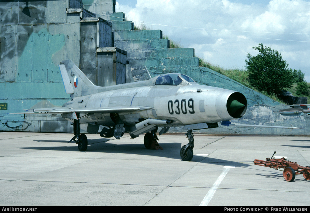 Aircraft Photo of 0309 | Aero S-106 (MiG-21F-13) | Czechoslovakia - Air Force | AirHistory.net #165607
