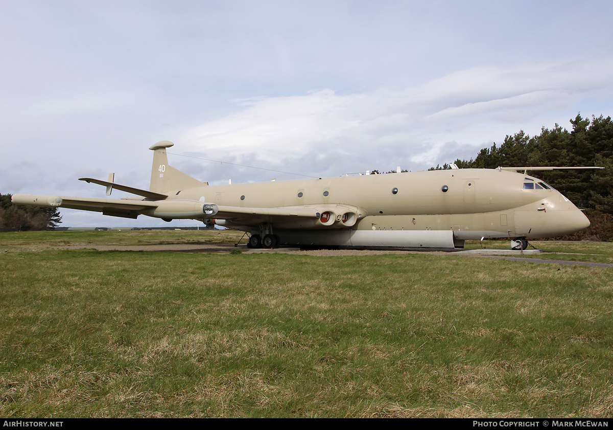Aircraft Photo of XV240 | Hawker Siddeley HS-801 Nimrod MR.2P | UK - Air Force | AirHistory.net #165643