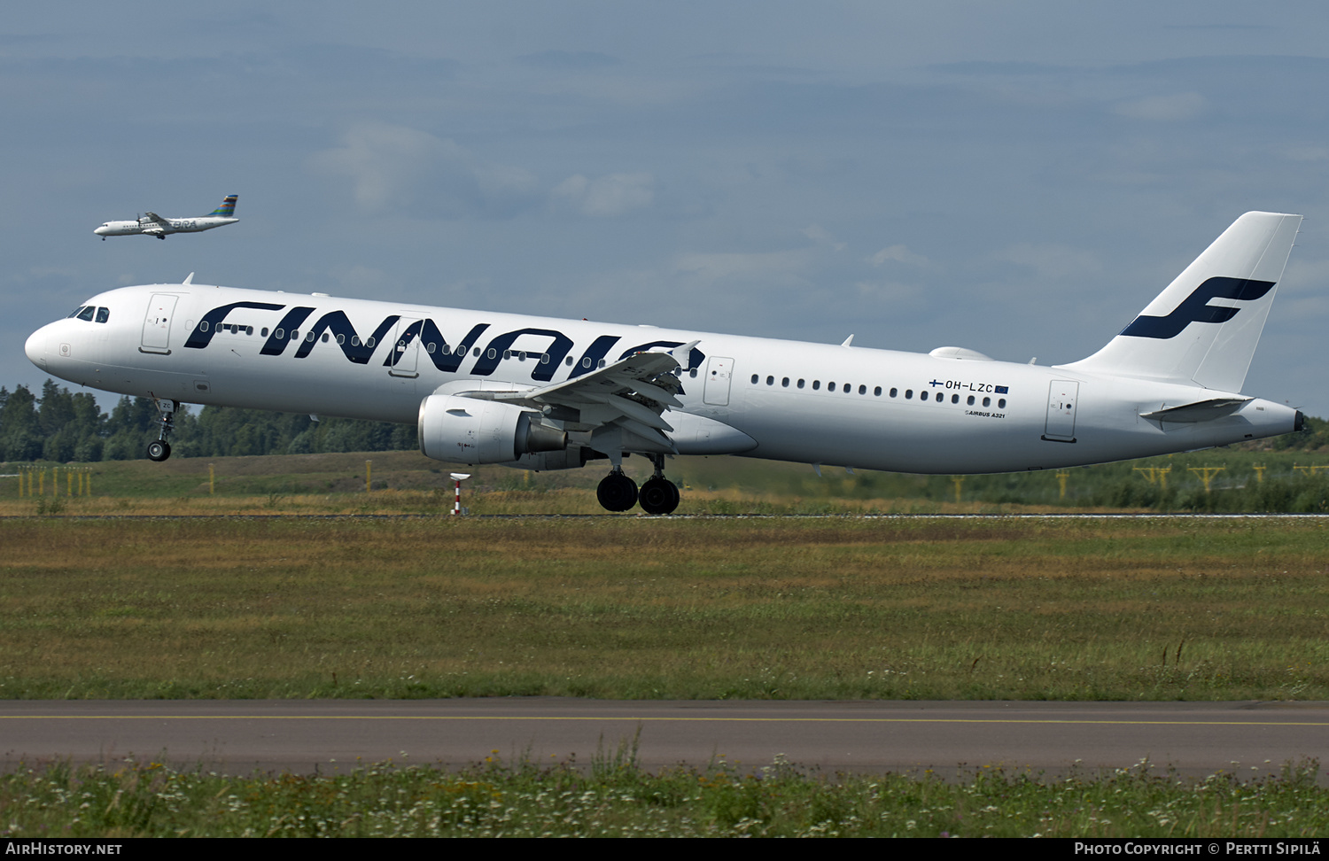 Aircraft Photo of OH-LZC | Airbus A321-211 | Finnair | AirHistory.net #165823