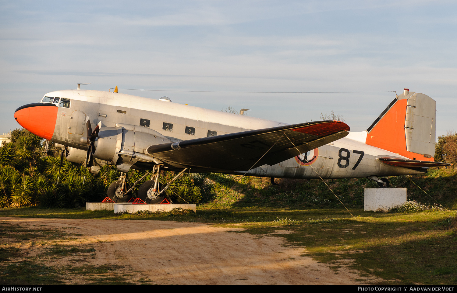 Aircraft Photo of 87 | Douglas C-47 Skytrain | France - Navy | AirHistory.net #165848