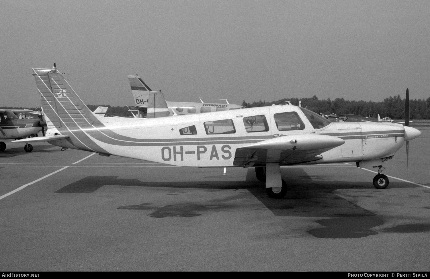 Aircraft Photo of OH-PAS | Piper PA-32R-300 Cherokee Lance | AirHistory.net #165905