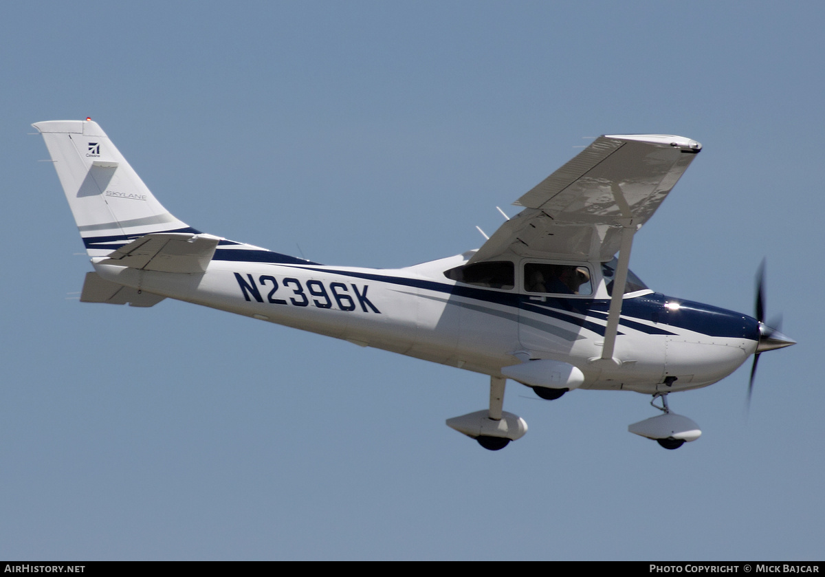 Aircraft Photo of N2396K | Cessna 182T Skylane | AirHistory.net #165921