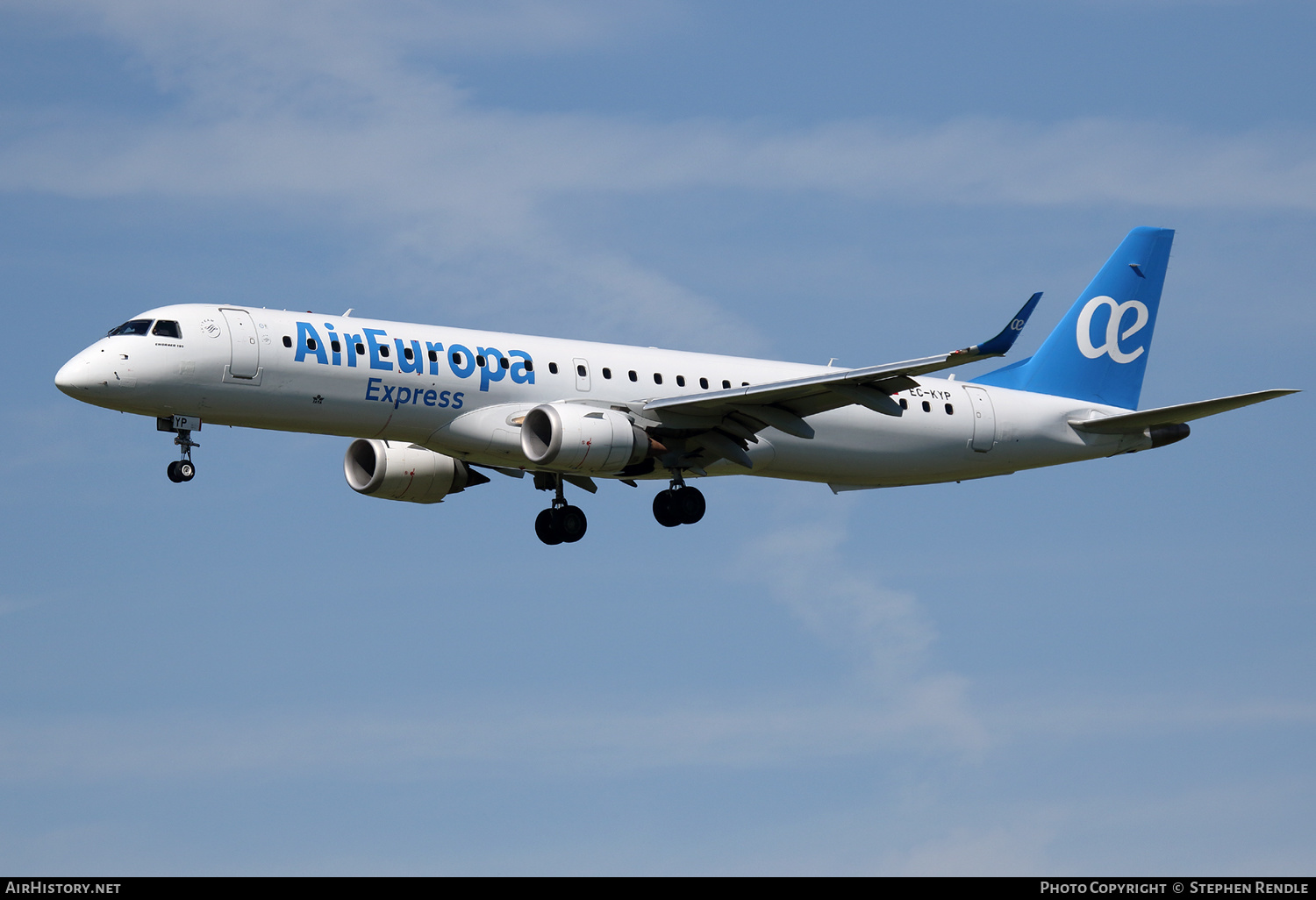 Aircraft Photo of EC-KYP | Embraer 195LR (ERJ-190-200LR) | Air Europa Express | AirHistory.net #166174