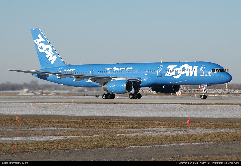 Aircraft Photo of C-GTSN | Boeing 757-28A | Zoom Airlines | AirHistory.net #166427