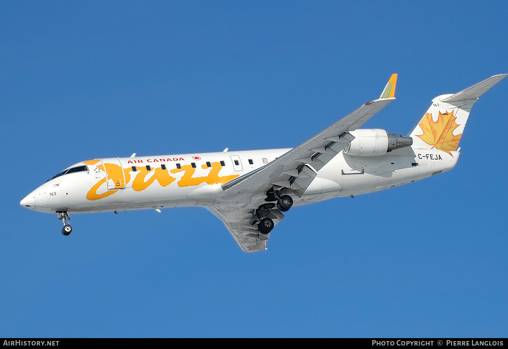Aircraft Photo of C-FEJA | Bombardier CRJ-200ER (CL-600-2B19) | Air Canada Jazz | AirHistory.net #166570