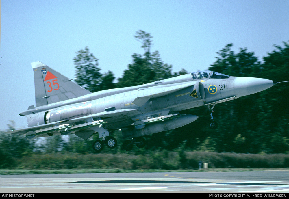 Aircraft Photo of 37447 | Saab JA37D Viggen | Sweden - Air Force | AirHistory.net #166608