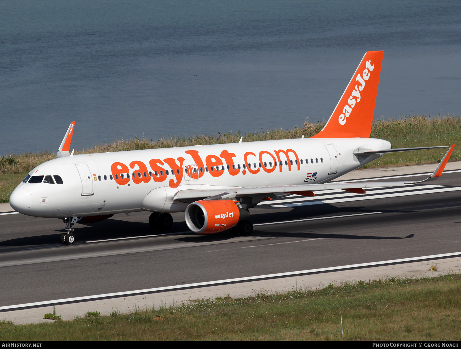 Aircraft Photo of OE-IJY | Airbus A320-214 | EasyJet | AirHistory.net #166624