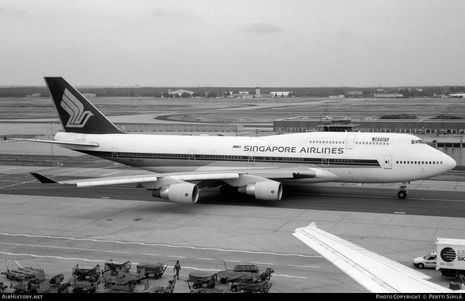Aircraft Photo of 9V-SPC | Boeing 747-412 | Singapore Airlines | AirHistory.net #166632