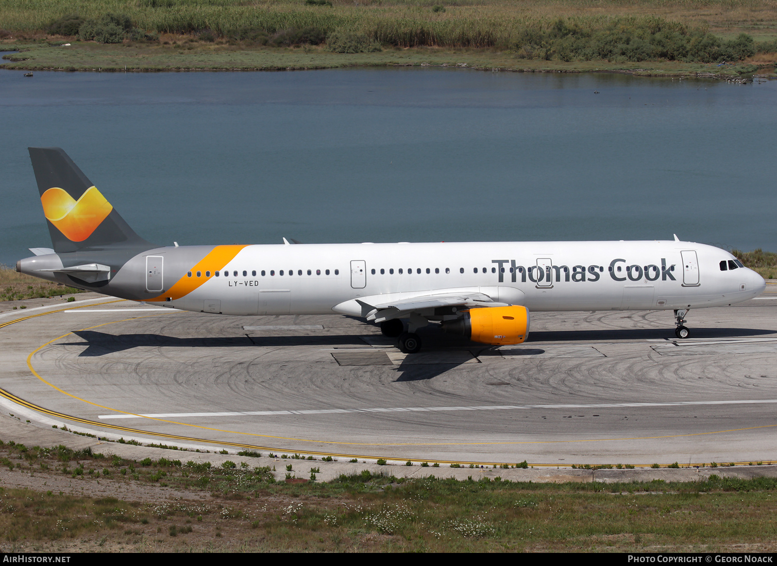 Aircraft Photo of LY-VED | Airbus A321-211 | Thomas Cook Airlines | AirHistory.net #166669