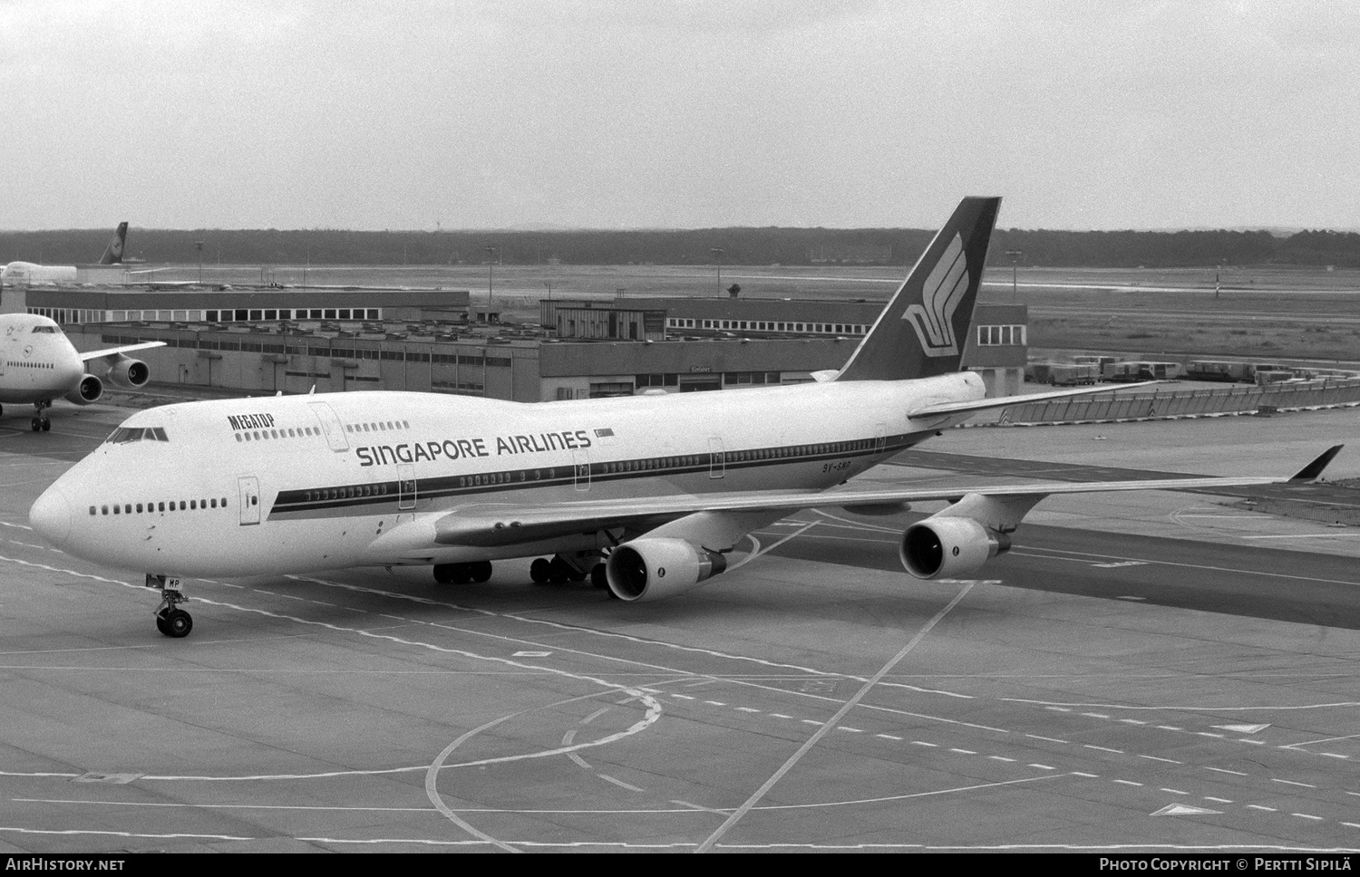 Aircraft Photo of 9V-SMP | Boeing 747-412 | Singapore Airlines | AirHistory.net #166717