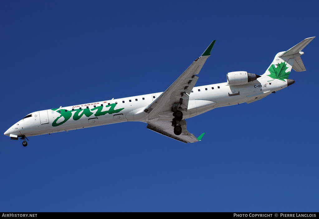Aircraft Photo of C-FKJZ | Bombardier CRJ-705 (CL-600-2D15) | Air Canada Jazz | AirHistory.net #166769