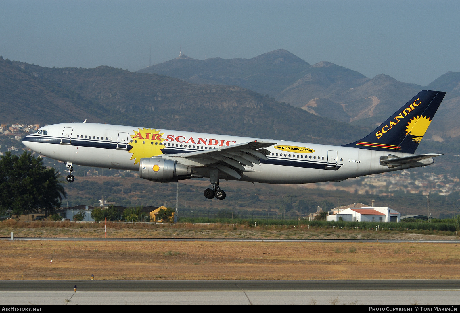 Aircraft Photo of G-SWJW | Airbus A300B4-203FF | Air Scandic | AirHistory.net #166941