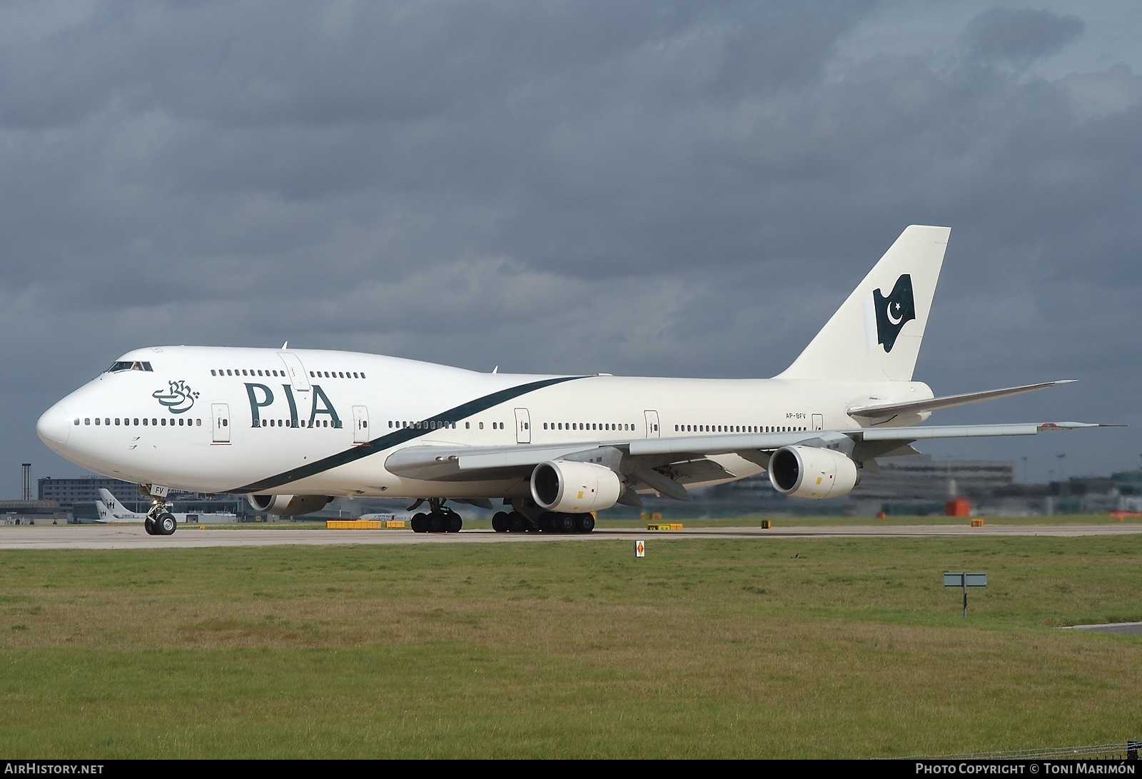 Aircraft Photo of AP-BFV | Boeing 747-367 | Pakistan International Airlines - PIA | AirHistory.net #166988
