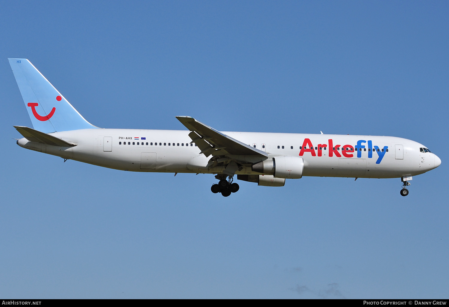 Aircraft Photo of PH-AHX | Boeing 767-383/ER | ArkeFly | AirHistory.net #167057