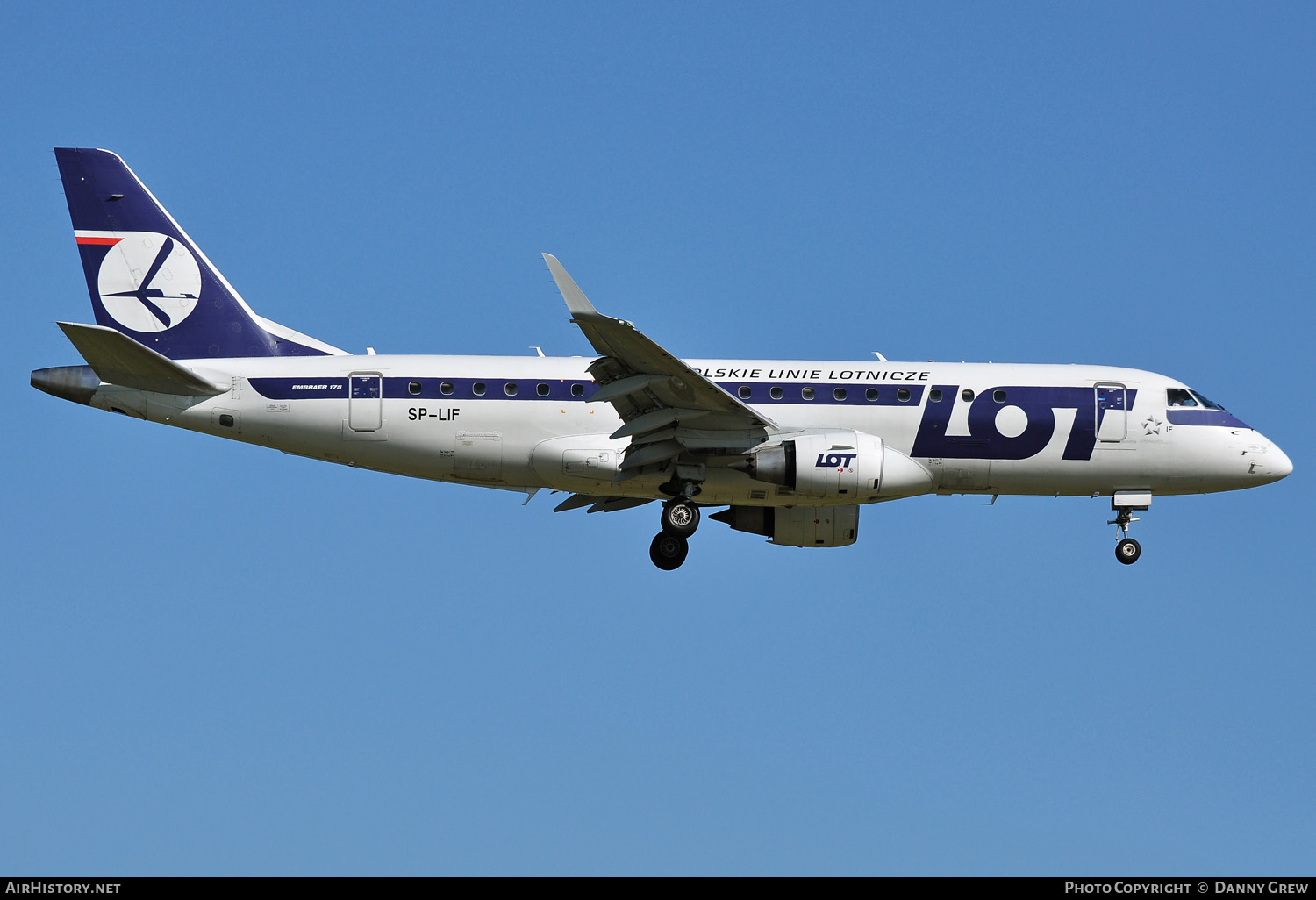Aircraft Photo of SP-LIF | Embraer 175SU (ERJ-170-200SU) | LOT Polish Airlines - Polskie Linie Lotnicze | AirHistory.net #167072
